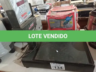 LOTE 134 - 01 BALANÇA ELETRÔNICA MARCA BALMAK CAPACIDADE 250KG. (NO ESTADO) ATENÇÃO! FAZER A VISITAÇÃO ANTES DE ARREMATAR, NÃO SABEMOS SE FUNCIONA. LEILÃO NÃO TEM GARANTIA E NEM DEVOLUÇÃO, SUJEITO A POSSÍVEIS AVARIAS VISÍVEIS/OCULTAS E/OU AUSÊNCIA DE COMPONENTES.