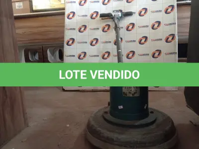 LOTE 158 - 01 ENCERADEIRA INDUSTRIAL. (NO ESTADO) ATENÇÃO! FAZER A VISITAÇÃO ANTES DE ARREMATAR, NÃO SABEMOS SE FUNCIONA. LEILÃO NÃO TEM GARANTIA E NEM DEVOLUÇÃO, SUJEITO A POSSÍVEIS AVARIAS VISÍVEIS/OCULTAS E/OU AUSÊNCIA DE COMPONENTES.