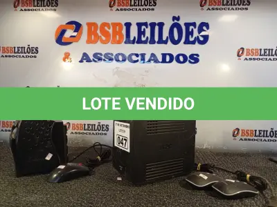 LOTE 047 - 02 ESTABILIZADORES E 03 MOUSES PARA PC MARCAS E MODELOS DIVERSOS. (NO ESTADO) ATENÇÃO! FAZER A VISITAÇÃO ANTES DE ARREMATAR, NÃO SABEMOS SE FUNCIONA. LEILÃO NÃO TEM GARANTIA E NEM DEVOLUÇÃO, SUJEITO A POSSÍVEIS AVARIAS VISÍVEIS/OCULTAS E/OU AUSÊNCIA DE COMPONENTES.