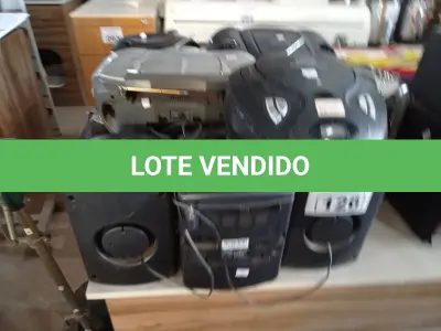LOTE 126 - 10 APARELHOS DE SOM MARCAS E MODELOS DIVERSOS COM AVARIAS. (NO ESTADO) ATENÇÃO! FAZER A VISITAÇÃO ANTES DE ARREMATAR, NÃO SABEMOS SE FUNCIONA. LEILÃO NÃO TEM GARANTIA E NEM DEVOLUÇÃO, SUJEITO A POSSÍVEIS AVARIAS VISÍVEIS/OCULTAS E/OU AUSÊNCIA DE COMPONENTES.