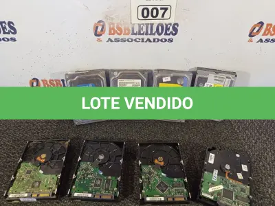 LOTE 007 - 11 HARD DISC MARCAS E MODELOS DIVERSOS. (NO ESTADO) ATENÇÃO! FAZER A VISITAÇÃO ANTES DE ARREMATAR, NÃO SABEMOS SE FUNCIONA. LEILÃO NÃO TEM GARANTIA E NEM DEVOLUÇÃO, SUJEITO A POSSÍVEIS AVARIAS VISÍVEIS/OCULTAS E/OU AUSÊNCIA DE COMPONENTES.