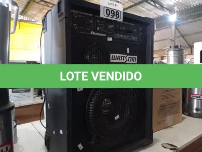 LOTE 098 - 01 CAIXA DE SOM HOBBY 100 WATTSON. (NO ESTADO) ATENÇÃO! FAZER A VISITAÇÃO ANTES DE ARREMATAR, NÃO SABEMOS SE FUNCIONA. LEILÃO NÃO TEM GARANTIA E NEM DEVOLUÇÃO, SUJEITO A POSSÍVEIS AVARIAS VISÍVEIS/OCULTAS E/OU AUSÊNCIA DE COMPONENTES.