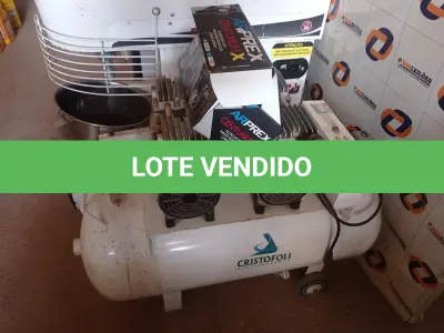 LOTE 197 - 01 COMPRESSOR ODONTOLÓGICO E 01 FILTRO ARFLEX. (NO ESTADO) ATENÇÃO! FAZER A VISITAÇÃO ANTES DE ARREMATAR, NÃO SABEMOS SE FUNCIONA. LEILÃO NÃO TEM GARANTIA E NEM DEVOLUÇÃO, SUJEITO A POSSÍVEIS AVARIAS VISÍVEIS/OCULTAS E/OU AUSÊNCIA DE COMPONENTES.