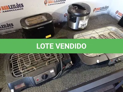 LOTE 391 - 02 CHURRASQUEIRAS ELÉTRICAS, 01 TORRADEIRA E 01 PANELA ELÉTRICA MARCAS E MODELOS DIVERSOS. (NO ESTADO) ATENÇÃO! FAZER A VISITAÇÃO ANTES DE ARREMATAR, NÃO SABEMOS SE FUNCIONA. LEILÃO NÃO TEM GARANTIA E NEM DEVOLUÇÃO, SUJEITO A POSSÍVEIS AVARIAS VISÍVEIS/OCULTAS E/OU AUSÊNCIA DE COMPONENTES.