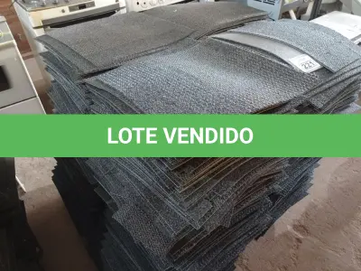 LOTE 221 - 01 LOTE COM GRANDE QUANTIDADE DE TAPETES EMBORRACHADOS ANTICHAMA. (NO ESTADO) ATENÇÃO! FAZER A VISITAÇÃO ANTES DE ARREMATAR, NÃO SABEMOS SE FUNCIONA. LEILÃO NÃO TEM GARANTIA E NEM DEVOLUÇÃO, SUJEITO A POSSÍVEIS AVARIAS VISÍVEIS/OCULTAS E/OU AUSÊNCIA DE COMPONENTES.