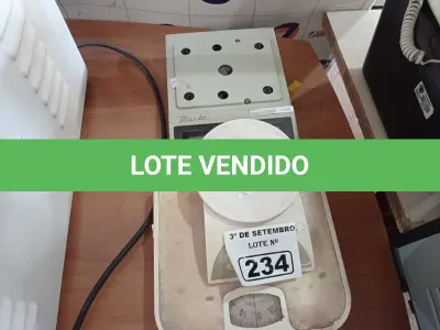 LOTE 234 - 03 BALANÇAS DE USO DOMÉSTICO, 01 SELADORA DE EMBALAGENS E PERIFÉRICOS. (NO ESTADO) ATENÇÃO! FAZER A VISITAÇÃO ANTES DE ARREMATAR, NÃO SABEMOS SE FUNCIONA. LEILÃO NÃO TEM GARANTIA E NEM DEVOLUÇÃO, SUJEITO A POSSÍVEIS AVARIAS VISÍVEIS/OCULTAS E/OU AUSÊNCIA DE COMPONENTES.