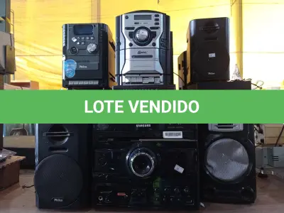 LOTE 279 - 06 APARELHOS DE SOM MARCAS E MODELOS DIVERSOS. (NO ESTADO) ATENÇÃO! FAZER A VISITAÇÃO ANTES DE ARREMATAR, NÃO SABEMOS SE FUNCIONA. LEILÃO NÃO TEM GARANTIA E NEM DEVOLUÇÃO, SUJEITO A POSSÍVEIS AVARIAS VISÍVEIS/OCULTAS E/OU AUSÊNCIA DE COMPONENTES.