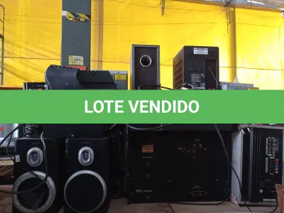 LOTE 277 - 04 APARELHOS DE SOM, 04 CAIXAS DE SOM, 01 SUBWOOFER E 02 ESTABILIZADORES MARCAS E MODELOS DIVERSOS. (NO ESTADO) ATENÇÃO! FAZER A VISITAÇÃO ANTES DE ARREMATAR, NÃO SABEMOS SE FUNCIONA. LEILÃO NÃO TEM GARANTIA E NEM DEVOLUÇÃO, SUJEITO A POSSÍVEIS AVARIAS VISÍVEIS/OCULTAS E/OU AUSÊNCIA DE COMPONENTES.