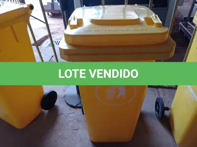 LOTE 236 - 01 CONTAINER HDPE EN840 120LITROS. (NO ESTADO) ATENÇÃO! FAZER A VISITAÇÃO ANTES DE ARREMATAR, NÃO SABEMOS SE FUNCIONA. LEILÃO NÃO TEM GARANTIA E NEM DEVOLUÇÃO, SUJEITO A POSSÍVEIS AVARIAS VISÍVEIS/OCULTAS E/OU AUSÊNCIA DE COMPONENTES.