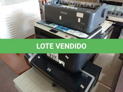 LOTE 237 - 05 IMPRESSORAS MARCAS E MODELOS DIVERSOS. (NO ESTADO) ATENÇÃO! FAZER A VISITAÇÃO ANTES DE ARREMATAR, NÃO SABEMOS SE FUNCIONA. LEILÃO NÃO TEM GARANTIA E NEM DEVOLUÇÃO, SUJEITO A POSSÍVEIS AVARIAS VISÍVEIS/OCULTAS E/OU AUSÊNCIA DE COMPONENTES.