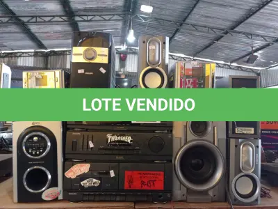 LOTE 277 - 04 APARELHOS DE SOM, 04 CAIXAS DE SOM, 01 SUBWOOFER E 02 ESTABILIZADORES MARCAS E MODELOS DIVERSOS. (NO ESTADO) ATENÇÃO! FAZER A VISITAÇÃO ANTES DE ARREMATAR, NÃO SABEMOS SE FUNCIONA. LEILÃO NÃO TEM GARANTIA E NEM DEVOLUÇÃO, SUJEITO A POSSÍVEIS AVARIAS VISÍVEIS/OCULTAS E/OU AUSÊNCIA DE COMPONENTES.