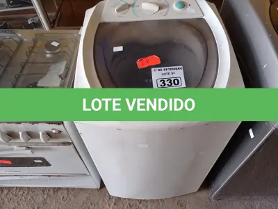 LOTE 330 - 01 MÁQUINA DE LAVAR ROUPAS MARCA ELECTROLUX CAPACIDADE 6KG 220V. (NO ESTADO) ATENÇÃO! FAZER A VISITAÇÃO ANTES DE ARREMATAR, NÃO SABEMOS SE FUNCIONA. LEILÃO NÃO TEM GARANTIA E NEM DEVOLUÇÃO, SUJEITO A POSSÍVEIS AVARIAS VISÍVEIS/OCULTAS E/OU AUSÊNCIA DE COMPONENTES.
