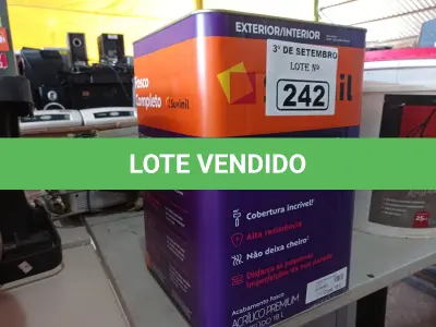 LOTE 242 - 01 LATA DE TINTA SUVINIL INTERIORES /EXTERIORES SEM CHEIRO 18L NA COR FOSCO BRANCO NEVE. (NO ESTADO) ATENÇÃO! FAZER A VISITAÇÃO ANTES DE ARREMATAR, NÃO SABEMOS SE FUNCIONA. LEILÃO NÃO TEM GARANTIA E NEM DEVOLUÇÃO, SUJEITO A POSSÍVEIS AVARIAS VISÍVEIS/OCULTAS E/OU AUSÊNCIA DE COMPONENTES.