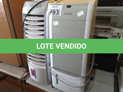 LOTE 493 - 02 CLIMATIZADORES MARCAS E MODELOS DIVERSOS. (NO ESTADO) ATENÇÃO! FAZER A VISITAÇÃO ANTES DE ARREMATAR, NÃO SABEMOS SE FUNCIONA. LEILÃO NÃO TEM GARANTIA E NEM DEVOLUÇÃO, SUJEITO A POSSÍVEIS AVARIAS VISÍVEIS/OCULTAS E/OU AUSÊNCIA DE COMPONENTES.
