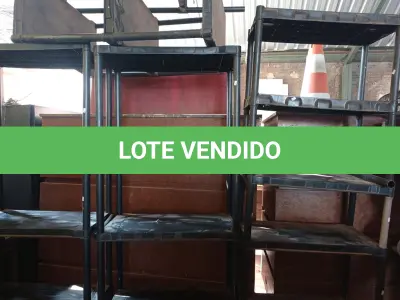 LOTE 473 - 05 ESTANTES DE PLÁSTICO. (NO ESTADO) ATENÇÃO! FAZER A VISITAÇÃO ANTES DE ARREMATAR, NÃO SABEMOS SE FUNCIONA. LEILÃO NÃO TEM GARANTIA E NEM DEVOLUÇÃO, SUJEITO A POSSÍVEIS AVARIAS VISÍVEIS/OCULTAS E/OU AUSÊNCIA DE COMPONENTES.