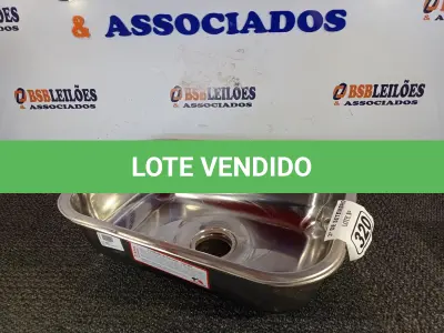 LOTE 320 - 02 CUBAS EM AÇO INOX. (NO ESTADO) ATENÇÃO! FAZER A VISITAÇÃO ANTES DE ARREMATAR, NÃO SABEMOS SE FUNCIONA. LEILÃO NÃO TEM GARANTIA E NEM DEVOLUÇÃO, SUJEITO A POSSÍVEIS AVARIAS VISÍVEIS/OCULTAS E/OU AUSÊNCIA DE COMPONENTES.