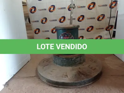 LOTE 207 - 01 ENCERADEIRA MARCA CLEANER. (NO ESTADO) ATENÇÃO! FAZER A VISITAÇÃO ANTES DE ARREMATAR, NÃO SABEMOS SE FUNCIONA. LEILÃO NÃO TEM GARANTIA E NEM DEVOLUÇÃO, SUJEITO A POSSÍVEIS AVARIAS VISÍVEIS/OCULTAS E/OU AUSÊNCIA DE COMPONENTES.