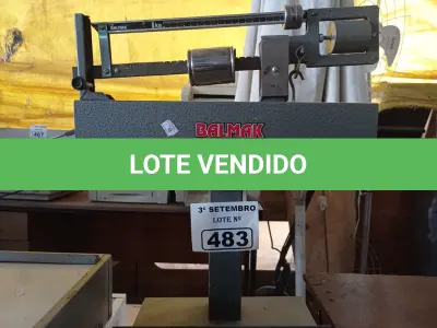 LOTE 483 - 01 BALANÇA ANALÓGICA MARCA BALMAK CAPACIDADE 150KG. (NO ESTADO) ATENÇÃO! FAZER A VISITAÇÃO ANTES DE ARREMATAR, NÃO SABEMOS SE FUNCIONA. LEILÃO NÃO TEM GARANTIA E NEM DEVOLUÇÃO, SUJEITO A POSSÍVEIS AVARIAS VISÍVEIS/OCULTAS E/OU AUSÊNCIA DE COMPONENTES.