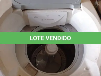 LOTE 327 - 01 MÁQUINA DE LAVAR ROUPAS MARCA BRASTEMP CAPACIDADE 11KG. (NO ESTADO) ATENÇÃO! FAZER A VISITAÇÃO ANTES DE ARREMATAR, NÃO SABEMOS SE FUNCIONA. LEILÃO NÃO TEM GARANTIA E NEM DEVOLUÇÃO, SUJEITO A POSSÍVEIS AVARIAS VISÍVEIS/OCULTAS E/OU AUSÊNCIA DE COMPONENTES.
