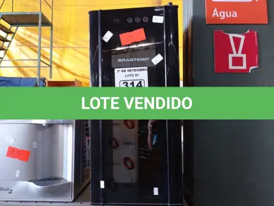 LOTE 314 - 01 ADEGA MARCA BRASTEMP 220V. (NO ESTADO) ATENÇÃO! FAZER A VISITAÇÃO ANTES DE ARREMATAR, NÃO SABEMOS SE FUNCIONA. LEILÃO NÃO TEM GARANTIA E NEM DEVOLUÇÃO, SUJEITO A POSSÍVEIS AVARIAS VISÍVEIS/OCULTAS E/OU AUSÊNCIA DE COMPONENTES.