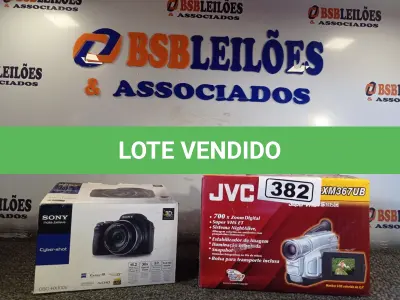 LOTE 382 - 03 CÂMERAS FOTOGRÁFICAS, 02 GPS E 01 FILMADORA MARCAS E MODELOS DIVERSOS. (NO ESTADO) ATENÇÃO! FAZER A VISITAÇÃO ANTES DE ARREMATAR, NÃO SABEMOS SE FUNCIONA. LEILÃO NÃO TEM GARANTIA E NEM DEVOLUÇÃO, SUJEITO A POSSÍVEIS AVARIAS VISÍVEIS/OCULTAS E/OU AUSÊNCIA DE COMPONENTES.