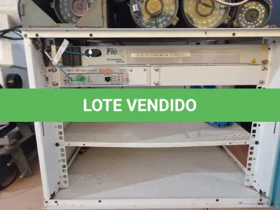 LOTE 288 - 01 RACK PARA TELECOMUNICAÇÕES E VÁRIAS CÂMERAS DE SEGURANÇA MARCAS E MODELOS DIVERSOS. (NO ESTADO) ATENÇÃO! FAZER A VISITAÇÃO ANTES DE ARREMATAR, NÃO SABEMOS SE FUNCIONA. LEILÃO NÃO TEM GARANTIA E NEM DEVOLUÇÃO, SUJEITO A POSSÍVEIS AVARIAS VISÍVEIS/OCULTAS E/OU AUSÊNCIA DE COMPONENTES.