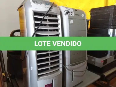 LOTE 493 - 02 CLIMATIZADORES MARCAS E MODELOS DIVERSOS. (NO ESTADO) ATENÇÃO! FAZER A VISITAÇÃO ANTES DE ARREMATAR, NÃO SABEMOS SE FUNCIONA. LEILÃO NÃO TEM GARANTIA E NEM DEVOLUÇÃO, SUJEITO A POSSÍVEIS AVARIAS VISÍVEIS/OCULTAS E/OU AUSÊNCIA DE COMPONENTES.