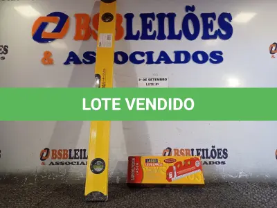 LOTE 419 - 01 NÍVEL A LASER E 01 NÍVEL DE MÃO. (NO ESTADO) ATENÇÃO! FAZER A VISITAÇÃO ANTES DE ARREMATAR, NÃO SABEMOS SE FUNCIONA. LEILÃO NÃO TEM GARANTIA E NEM DEVOLUÇÃO, SUJEITO A POSSÍVEIS AVARIAS VISÍVEIS/OCULTAS E/OU AUSÊNCIA DE COMPONENTES.