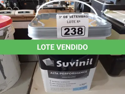 LOTE 238 - 01 BALDE DE TINTA SUVINIL INTERIORES ACRÍLICO FOSCO 18L NA COR FOSCO BRANCO. (NO ESTADO) ATENÇÃO! FAZER A VISITAÇÃO ANTES DE ARREMATAR, NÃO SABEMOS SE FUNCIONA. LEILÃO NÃO TEM GARANTIA E NEM DEVOLUÇÃO, SUJEITO A POSSÍVEIS AVARIAS VISÍVEIS/OCULTAS E/OU AUSÊNCIA DE COMPONENTES.