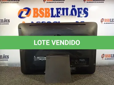 LOTE 262 - 01 COMPUTADOR ALL IN ONE MARCA HP. (NO ESTADO) ATENÇÃO! FAZER A VISITAÇÃO ANTES DE ARREMATAR, NÃO SABEMOS SE FUNCIONA. LEILÃO NÃO TEM GARANTIA E NEM DEVOLUÇÃO, SUJEITO A POSSÍVEIS AVARIAS VISÍVEIS/OCULTAS E/OU AUSÊNCIA DE COMPONENTES.