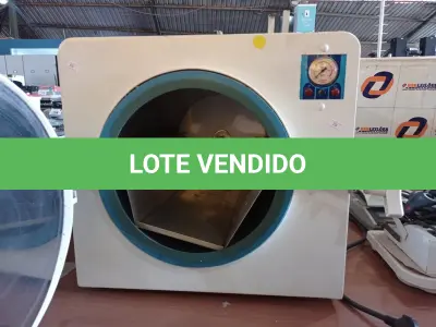LOTE 233 - 01 AUTOCLAVE. (NO ESTADO) ATENÇÃO! FAZER A VISITAÇÃO ANTES DE ARREMATAR, NÃO SABEMOS SE FUNCIONA. LEILÃO NÃO TEM GARANTIA E NEM DEVOLUÇÃO, SUJEITO A POSSÍVEIS AVARIAS VISÍVEIS/OCULTAS E/OU AUSÊNCIA DE COMPONENTES.