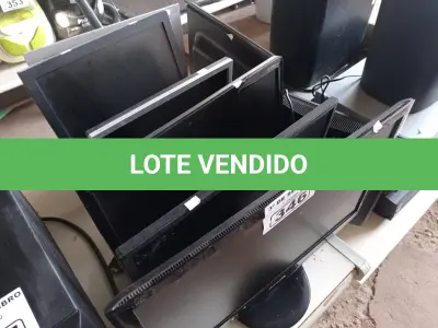 LOTE 346 - 08 MONITORES MARCAS E MODELOS DIVERSOS PARA RETIRADA DE PEÇAS. (NO ESTADO) ATENÇÃO! FAZER A VISITAÇÃO ANTES DE ARREMATAR, NÃO SABEMOS SE FUNCIONA. LEILÃO NÃO TEM GARANTIA E NEM DEVOLUÇÃO, SUJEITO A POSSÍVEIS AVARIAS VISÍVEIS/OCULTAS E/OU AUSÊNCIA DE COMPONENTES.