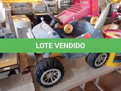 LOTE 506 - 02 CARRINHOS INFANTIS. (NO ESTADO) ATENÇÃO! FAZER A VISITAÇÃO ANTES DE ARREMATAR, NÃO SABEMOS SE FUNCIONA. LEILÃO NÃO TEM GARANTIA E NEM DEVOLUÇÃO, SUJEITO A POSSÍVEIS AVARIAS VISÍVEIS/OCULTAS E/OU AUSÊNCIA DE COMPONENTES.
