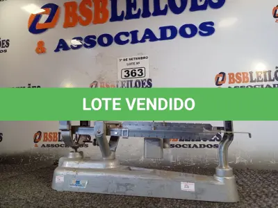 LOTE 363 - 01 BALANÇA ANALÓGICA. (NO ESTADO) ATENÇÃO! FAZER A VISITAÇÃO ANTES DE ARREMATAR, NÃO SABEMOS SE FUNCIONA. LEILÃO NÃO TEM GARANTIA E NEM DEVOLUÇÃO, SUJEITO A POSSÍVEIS AVARIAS VISÍVEIS/OCULTAS E/OU AUSÊNCIA DE COMPONENTES.