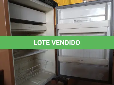 LOTE 495 - 01 FRIGOBAR MARCA PROSDÓCIMO 220V. (NO ESTADO) ATENÇÃO! FAZER A VISITAÇÃO ANTES DE ARREMATAR, NÃO SABEMOS SE FUNCIONA. LEILÃO NÃO TEM GARANTIA E NEM DEVOLUÇÃO, SUJEITO A POSSÍVEIS AVARIAS VISÍVEIS/OCULTAS E/OU AUSÊNCIA DE COMPONENTES.