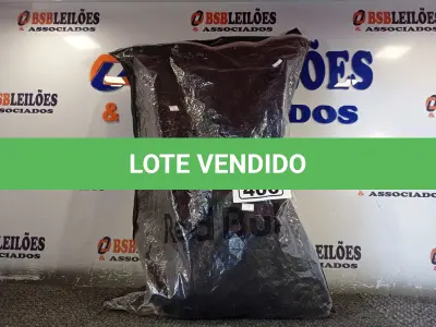 LOTE 400 - 01 JAQUETA TAMANHO “G”. (NO ESTADO) ATENÇÃO! FAZER A VISITAÇÃO ANTES DE ARREMATAR, NÃO SABEMOS SE FUNCIONA. LEILÃO NÃO TEM GARANTIA E NEM DEVOLUÇÃO, SUJEITO A POSSÍVEIS AVARIAS VISÍVEIS/OCULTAS E/OU AUSÊNCIA DE COMPONENTES.