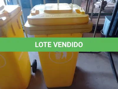 LOTE 216 - 01 CONTAINER HDPE EN840 120LITROS. (NO ESTADO) ATENÇÃO! FAZER A VISITAÇÃO ANTES DE ARREMATAR, NÃO SABEMOS SE FUNCIONA. LEILÃO NÃO TEM GARANTIA E NEM DEVOLUÇÃO, SUJEITO A POSSÍVEIS AVARIAS VISÍVEIS/OCULTAS E/OU AUSÊNCIA DE COMPONENTES.