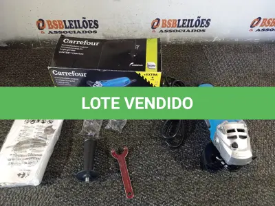 LOTE 428 - 01 ESMERILHADEIRA ANGULAR 500W 220V. (NO ESTADO) ATENÇÃO! FAZER A VISITAÇÃO ANTES DE ARREMATAR, NÃO SABEMOS SE FUNCIONA. LEILÃO NÃO TEM GARANTIA E NEM DEVOLUÇÃO, SUJEITO A POSSÍVEIS AVARIAS VISÍVEIS/OCULTAS E/OU AUSÊNCIA DE COMPONENTES.