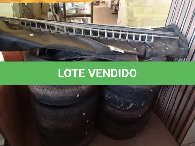 LOTE 463 - 01 CAPOTA MARÍTIMA DA L200 TRITON, 12 RODAS PARA BETONEIRA E 01 BARRA DE PONTAS DE LANÇA PARA MURO.  (NO ESTADO) ATENÇÃO! FAZER A VISITAÇÃO ANTES DE ARREMATAR, NÃO SABEMOS SE FUNCIONA. LEILÃO NÃO TEM GARANTIA E NEM DEVOLUÇÃO, SUJEITO A POSSÍVEIS AVARIAS VISÍVEIS/OCULTAS E/OU AUSÊNCIA DE COMPONENTES.