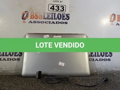 LOTE 433 - 01 TABLET SAMSUNG TAB2 10.1 COM CABO. (NO ESTADO) ATENÇÃO! FAZER A VISITAÇÃO ANTES DE ARREMATAR, NÃO SABEMOS SE FUNCIONA. LEILÃO NÃO TEM GARANTIA E NEM DEVOLUÇÃO, SUJEITO A POSSÍVEIS AVARIAS VISÍVEIS/OCULTAS E/OU AUSÊNCIA DE COMPONENTES.