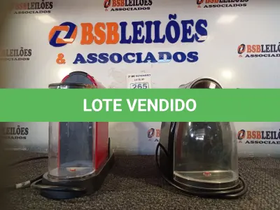 LOTE 265 - 02 CAFETEIRAS MARCAS E MODELOS DIVERSOS. (NO ESTADO) ATENÇÃO! FAZER A VISITAÇÃO ANTES DE ARREMATAR, NÃO SABEMOS SE FUNCIONA. LEILÃO NÃO TEM GARANTIA E NEM DEVOLUÇÃO, SUJEITO A POSSÍVEIS AVARIAS VISÍVEIS/OCULTAS E/OU AUSÊNCIA DE COMPONENTES.