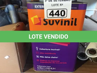 LOTE 440 - 01 LATA DE TINTA SUVINIL INTERIORES /EXTERIORES SEM CHEIRO 18L NA COR FOSCO BRANCO NEVE. (NO ESTADO) ATENÇÃO! FAZER A VISITAÇÃO ANTES DE ARREMATAR, NÃO SABEMOS SE FUNCIONA. LEILÃO NÃO TEM GARANTIA E NEM DEVOLUÇÃO, SUJEITO A POSSÍVEIS AVARIAS VISÍVEIS/OCULTAS E/OU AUSÊNCIA DE COMPONENTES.