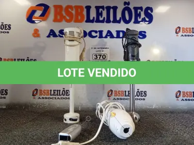 LOTE 370 - 04 MIXER PARA ALIMENTOS MARCAS E MODELOS DIVERSOS. (NO ESTADO) ATENÇÃO! FAZER A VISITAÇÃO ANTES DE ARREMATAR, NÃO SABEMOS SE FUNCIONA. LEILÃO NÃO TEM GARANTIA E NEM DEVOLUÇÃO, SUJEITO A POSSÍVEIS AVARIAS VISÍVEIS/OCULTAS E/OU AUSÊNCIA DE COMPONENTES.