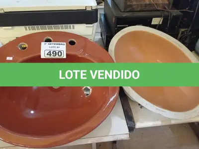 LOTE 490 - 02 CUBAS MARCAS E MODELOS DIVERSOS. (NO ESTADO) ATENÇÃO! FAZER A VISITAÇÃO ANTES DE ARREMATAR, NÃO SABEMOS SE FUNCIONA. LEILÃO NÃO TEM GARANTIA E NEM DEVOLUÇÃO, SUJEITO A POSSÍVEIS AVARIAS VISÍVEIS/OCULTAS E/OU AUSÊNCIA DE COMPONENTES.