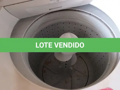 LOTE 332 - 01 MÁQUINA DE LAVAR ROUPAS MARCA ELECTROLUX CAPACIDADE 9KG 220V. (NO ESTADO) ATENÇÃO! FAZER A VISITAÇÃO ANTES DE ARREMATAR, NÃO SABEMOS SE FUNCIONA. LEILÃO NÃO TEM GARANTIA E NEM DEVOLUÇÃO, SUJEITO A POSSÍVEIS AVARIAS VISÍVEIS/OCULTAS E/OU AUSÊNCIA DE COMPONENTES.