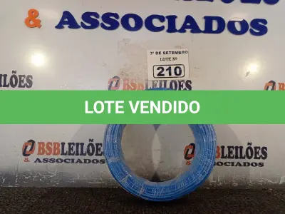 LOTE 210 - 01 ROLO DE CABO FLEXÍVEL 100M, 2,5MM NA COR AZUL. (NO ESTADO) ATENÇÃO! FAZER A VISITAÇÃO ANTES DE ARREMATAR, NÃO SABEMOS SE FUNCIONA. LEILÃO NÃO TEM GARANTIA E NEM DEVOLUÇÃO, SUJEITO A POSSÍVEIS AVARIAS VISÍVEIS/OCULTAS E/OU AUSÊNCIA DE COMPONENTES.