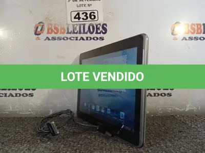 LOTE 436 - 01 TABLET SAMSUNG TAB2 10.1 COM CABO. (NO ESTADO) ATENÇÃO! FAZER A VISITAÇÃO ANTES DE ARREMATAR, NÃO SABEMOS SE FUNCIONA. LEILÃO NÃO TEM GARANTIA E NEM DEVOLUÇÃO, SUJEITO A POSSÍVEIS AVARIAS VISÍVEIS/OCULTAS E/OU AUSÊNCIA DE COMPONENTES.