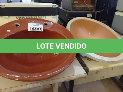 LOTE 490 - 02 CUBAS MARCAS E MODELOS DIVERSOS. (NO ESTADO) ATENÇÃO! FAZER A VISITAÇÃO ANTES DE ARREMATAR, NÃO SABEMOS SE FUNCIONA. LEILÃO NÃO TEM GARANTIA E NEM DEVOLUÇÃO, SUJEITO A POSSÍVEIS AVARIAS VISÍVEIS/OCULTAS E/OU AUSÊNCIA DE COMPONENTES.