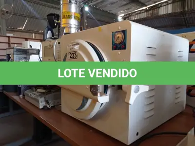 LOTE 233 - 01 AUTOCLAVE. (NO ESTADO) ATENÇÃO! FAZER A VISITAÇÃO ANTES DE ARREMATAR, NÃO SABEMOS SE FUNCIONA. LEILÃO NÃO TEM GARANTIA E NEM DEVOLUÇÃO, SUJEITO A POSSÍVEIS AVARIAS VISÍVEIS/OCULTAS E/OU AUSÊNCIA DE COMPONENTES.
