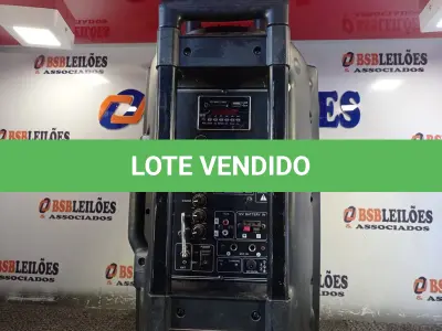 LOTE 396 - 01 CAIXA DE SOM BLUETOOTH. (NO ESTADO) ATENÇÃO! FAZER A VISITAÇÃO ANTES DE ARREMATAR, NÃO SABEMOS SE FUNCIONA. LEILÃO NÃO TEM GARANTIA E NEM DEVOLUÇÃO, SUJEITO A POSSÍVEIS AVARIAS VISÍVEIS/OCULTAS E/OU AUSÊNCIA DE COMPONENTES.
